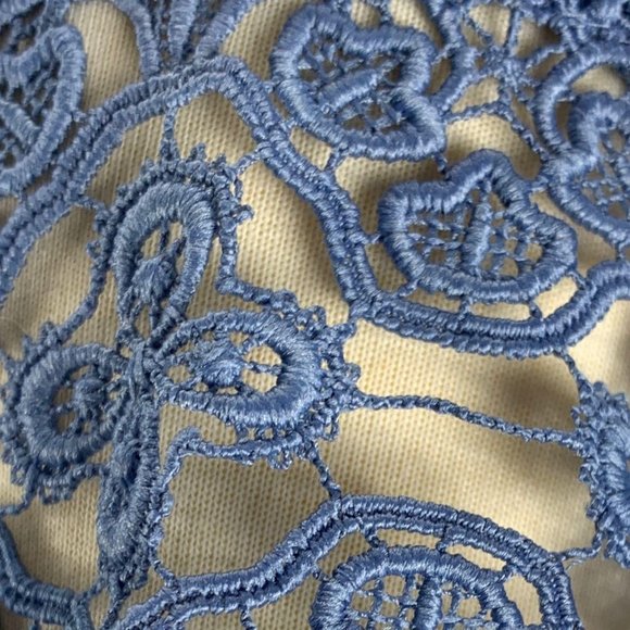 Lauren Conrad LC Blue Lace XS Blouse Romantic Deli - Picture 6 of 7